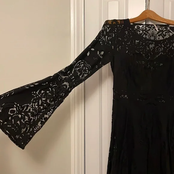 knee length dresses for ladies 1980's Strapless Black Lace Ra-Ra Dress, size 8/10